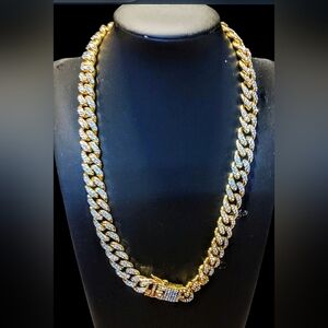 Elegant Goldtone Women's Necklace